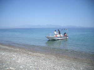 L'intervento della Guardia costiera per risolvere i problemi sul lungomare Sant'Angelo