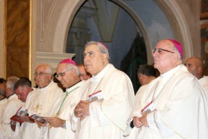 Da sinistra gli arcivescovi. già pastori della chiesa cassanese: Bertolone. Mugione e Graziano