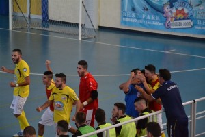 L'esultanza di Sapinho dopo il gol