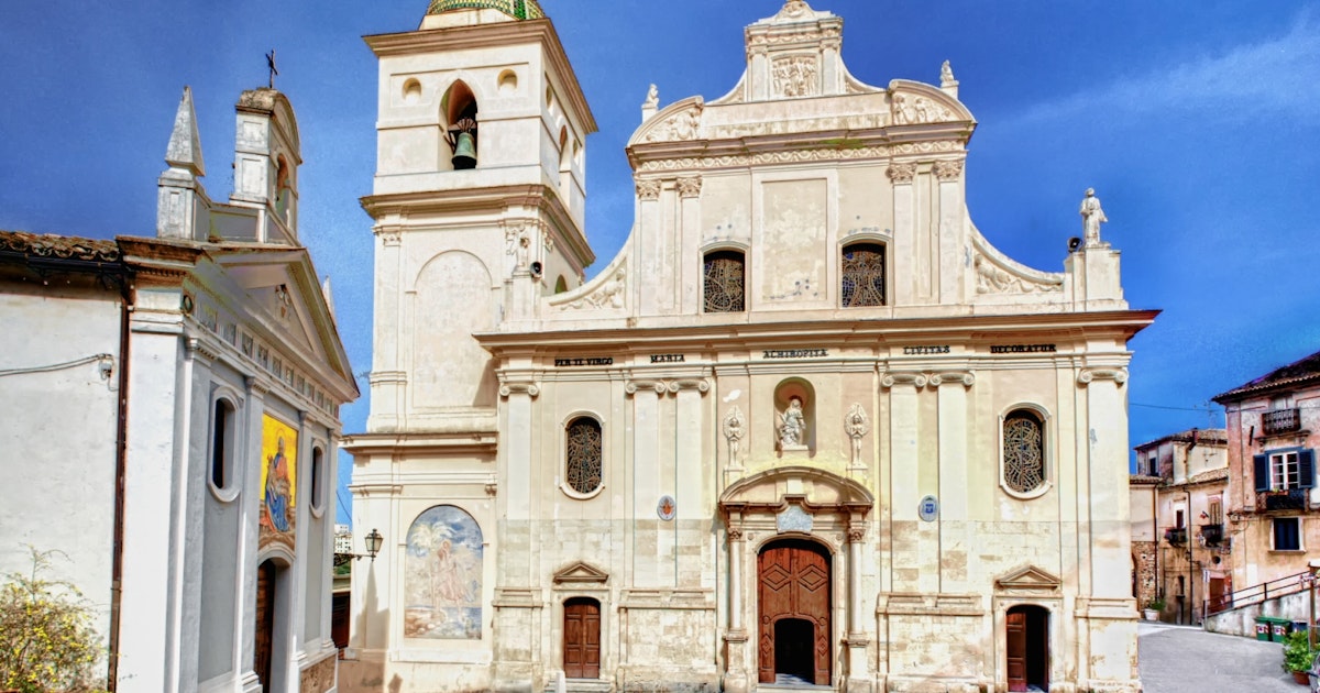 Rossano. Visita guidata notturna tra le chiese del centro storico ...
